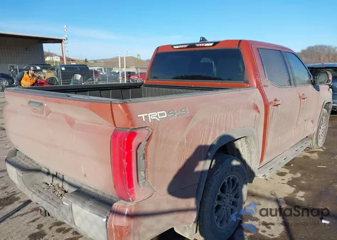 2025 Toyota Tundra Crewmax Sr/Crewmax Sr5 из США, поврежденный, VIN 5TFLA5DB7SX275720